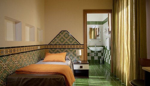 Economy Single Room, Accessible