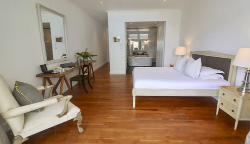 Deluxe Room, 1 King Bed, Ocean View, Beachfront