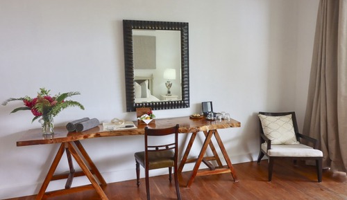 Superior Room, 1 King Bed, Ocean View, Beachside