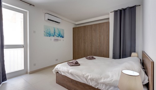 Apartment (1 Bedroom)