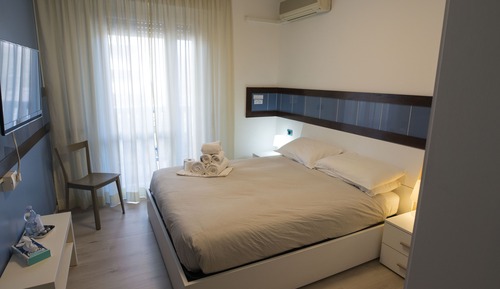 Double Room, Shared Bathroom (B2)
