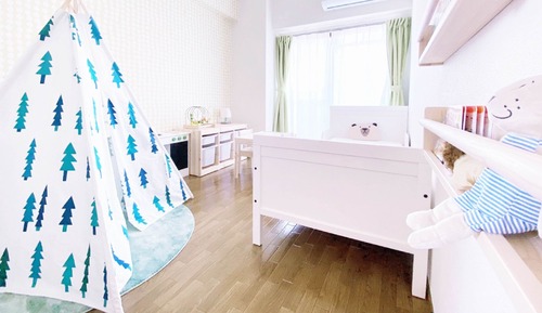 3 Bedroom Apartment with Balcony 701