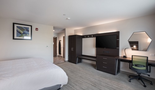 Standard Room, 1 King Bed