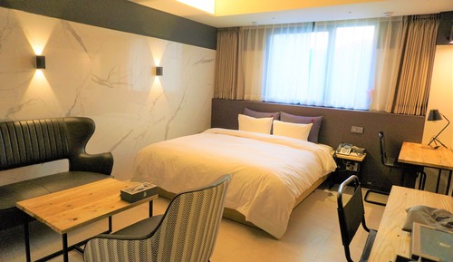 Suite Double Room
