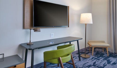Room, 1 King Bed (Mobility/Hearing Access, Roll-In Shwr)