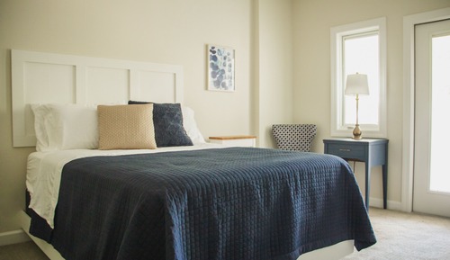 Premium Single Room, 1 Queen Bed, Balcony