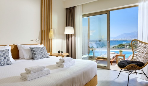 Double Room (Swim Up)
