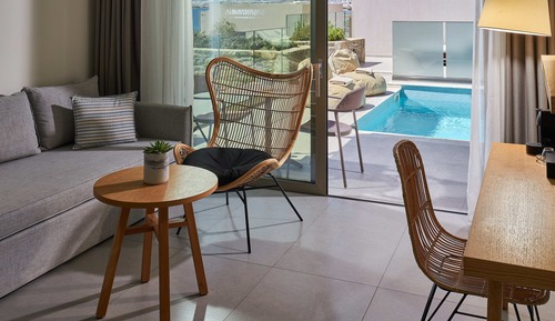 Maisonette Individual Pool