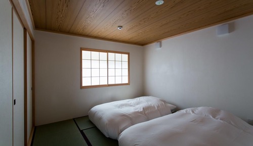 Basic House, 2 Bedrooms (TANI)