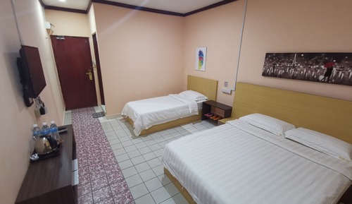 Comfort Triple Room