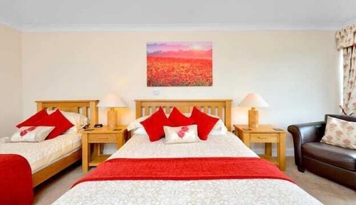 Triple Room (R3)