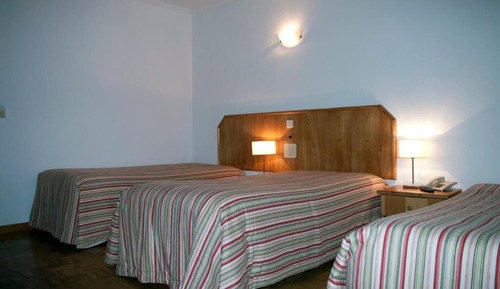 Standard Triple Room, 3 Twin Beds, Non Smoking, Private Bathroom