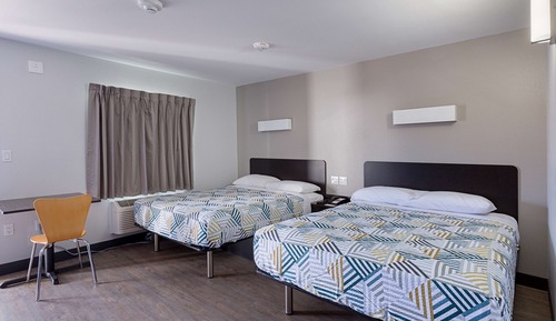 Standard Room, 2 Queen Beds, Non Smoking