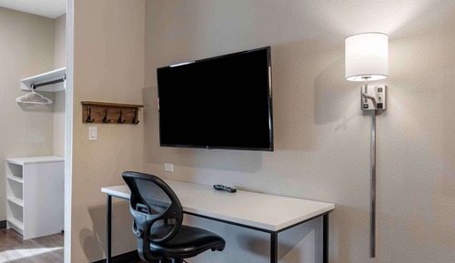 Premium Studio, 2 Queen Beds, Non Smoking, Refrigerator & Microwave