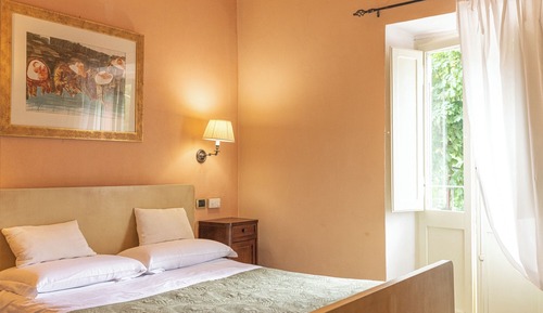 Standard Double Room (Pergolesi)