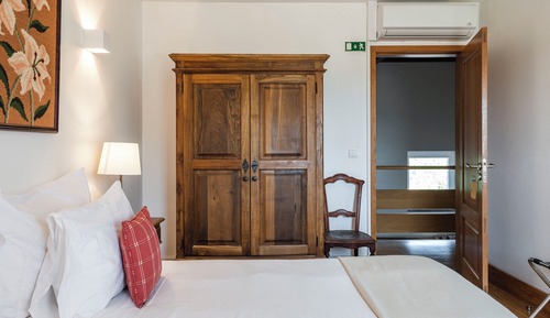 Double or Twin Room (Penha Garcia)