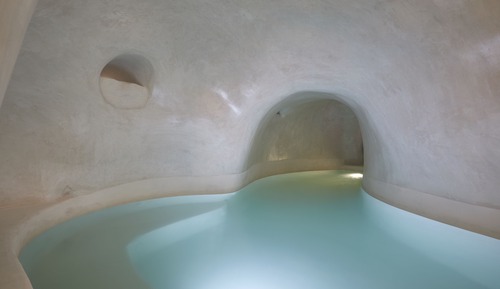 Nykteri Deluxe Suite with private heated indoor cave pool