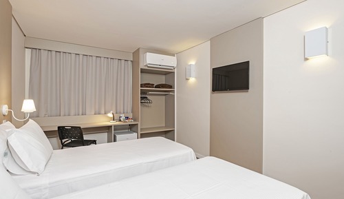 Standard Single Room, Accessible (2 Twin Beds)