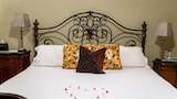 Honeymoon Suite