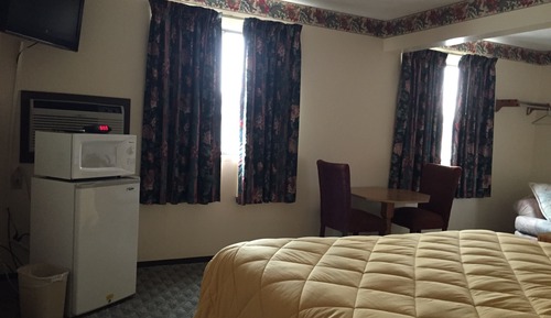 Standard Single Room, 1 Queen Bed