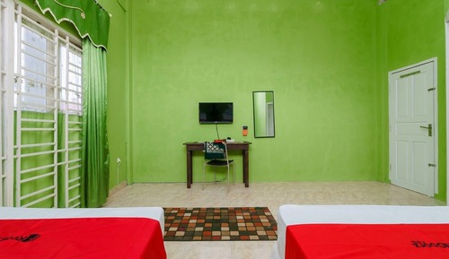 Twin Room (RedDoorz)