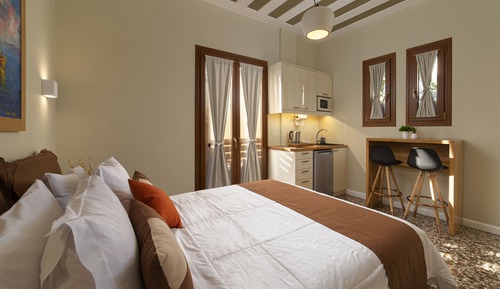 Charming Studio