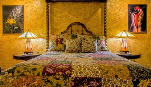 #10 Alder and Granite Premium Suite (No Dogs Allowed)