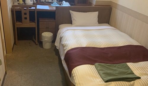 Single Room, Smoking