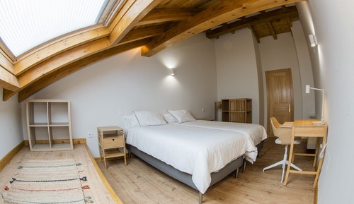 Duplex, Accessible, Private Bathroom