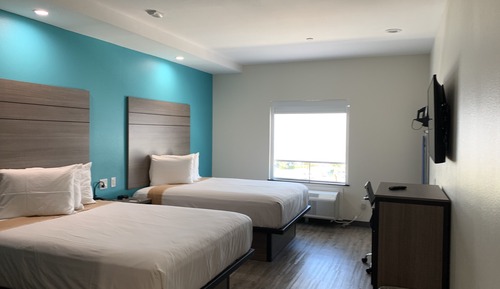 Room, 2 Queen Beds, Non Smoking, Kitchenette