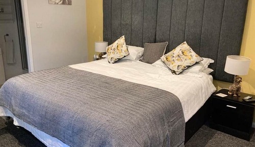 Deluxe Double Room, Private Bathroom