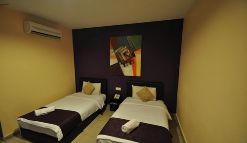 Standard Twin Room