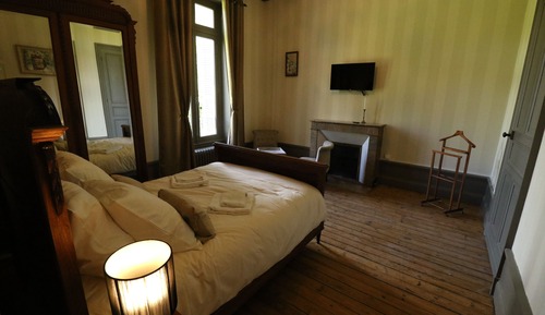 Room (BANANIER)