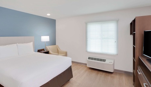 Standard Room, 1 Queen Bed, Non Smoking