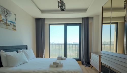 Superior Apartment, 2 Bedrooms, City View
