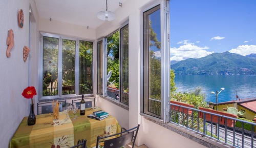 Family Apartment, 2 Bedrooms, Lakeside (Nobiallo Fronte Lago)