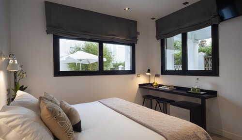Double or Twin Room, Ensuite (3-4)