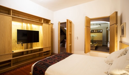 Standard Room, 1 King Bed