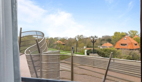 Junior Room, Balcony, City View