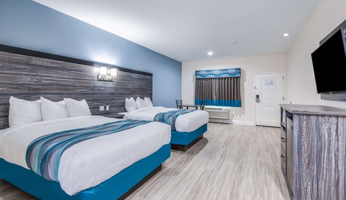 Room, 2 Queen Beds, Accessible, Non Smoking