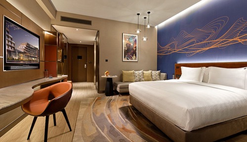 Standard Room, 1 King Bed (Classic King with Patio)
