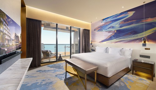 Suite, 1 King Bed, Beach View (Rock Royalty Suite Ocean View)