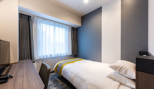 Semi Double Room, Non Smoking (Shower Booth only)
