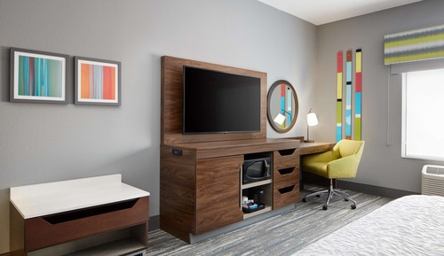 Room, 2 Queen Beds, Accessible, Bathtub