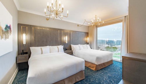 Grand Suite, 2 Queen Beds (Soaker Tub)