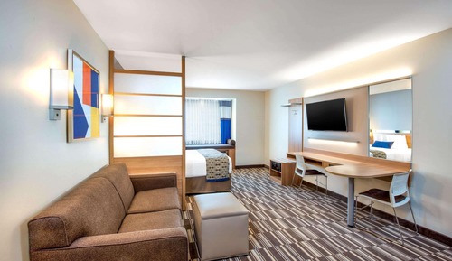 Studio Suite, 1 Queen Bed, Non Smoking (Hearing Impaired)