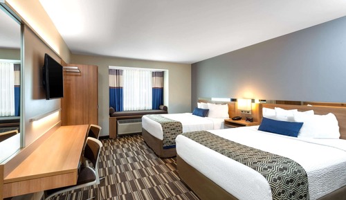 Room, 2 Queen Beds, Non Smoking (Hearing Impaired)