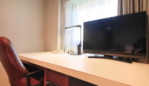 Single Room, Smoking