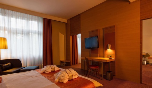 Privilege, Suite, 1 Double Bed with Sofa bed