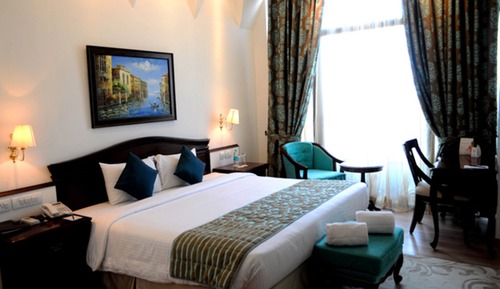Deluxe Room, 1 King Bed, City View (Deluxe Double)